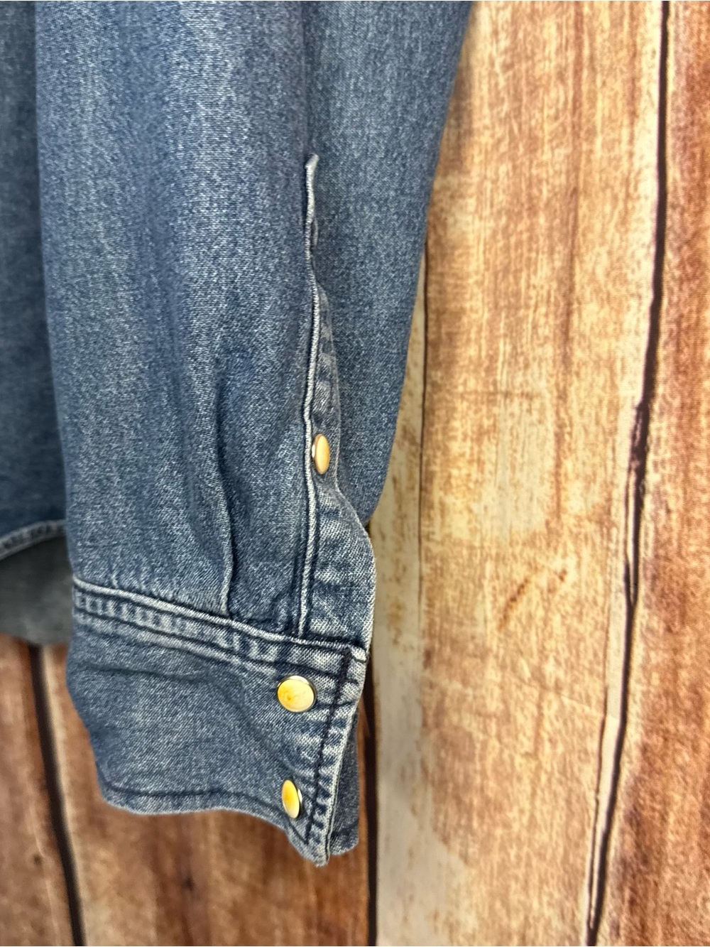 Flint and Tinder Classic Denim Button-Down Shirt - Blue - Picture 4 of 7